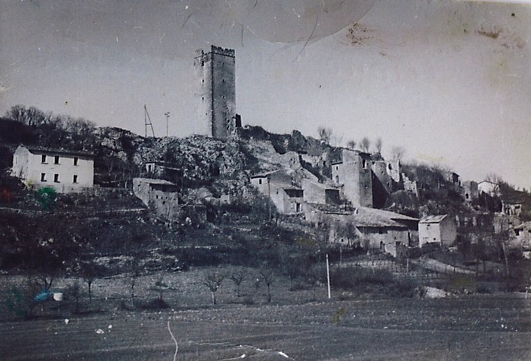 La torre di Torano dopo il terremoto del 1915